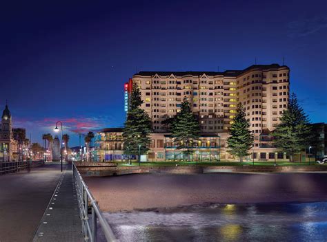 adelaide hotels .